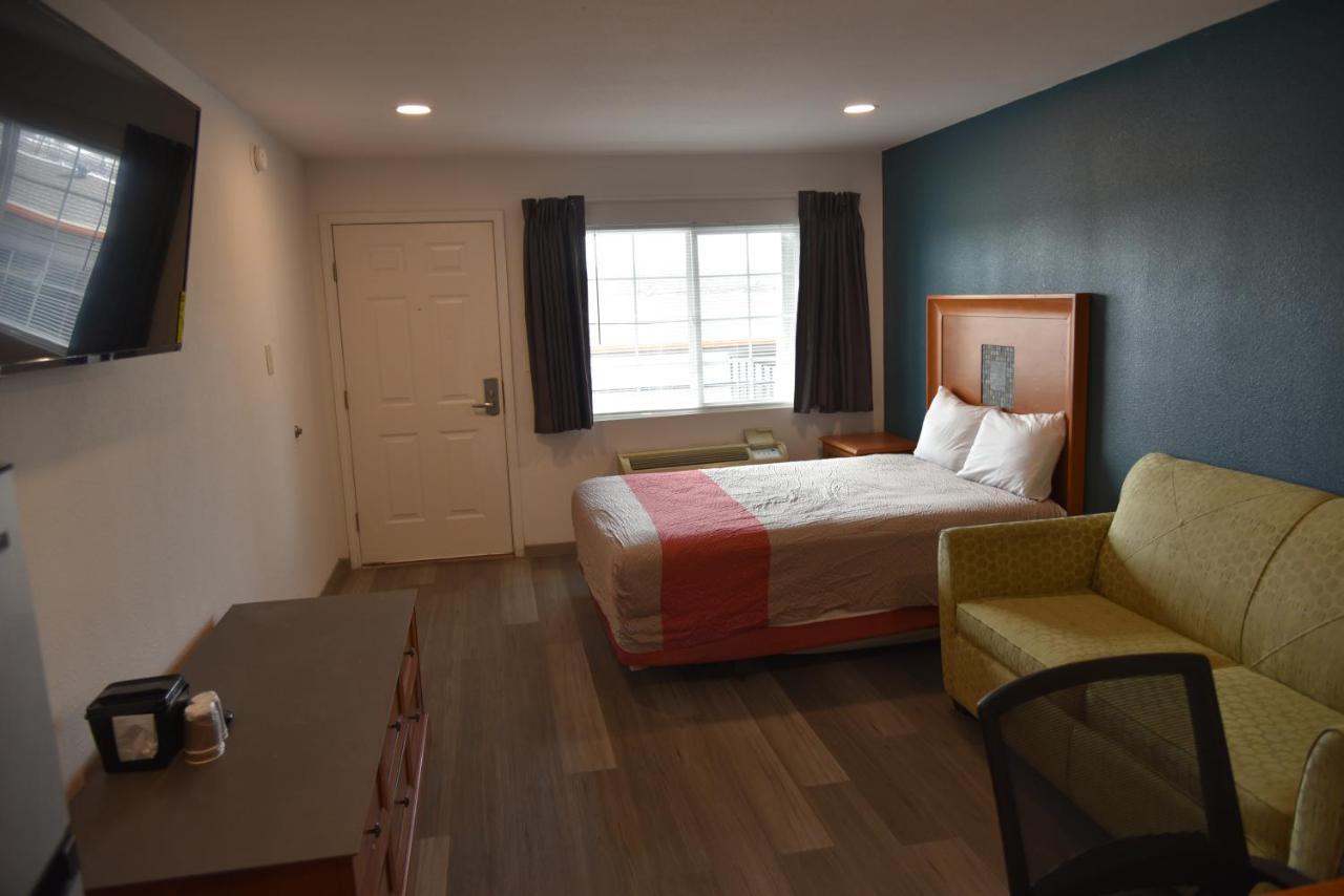 Town Place Studio Apartment Snyder Luaran gambar