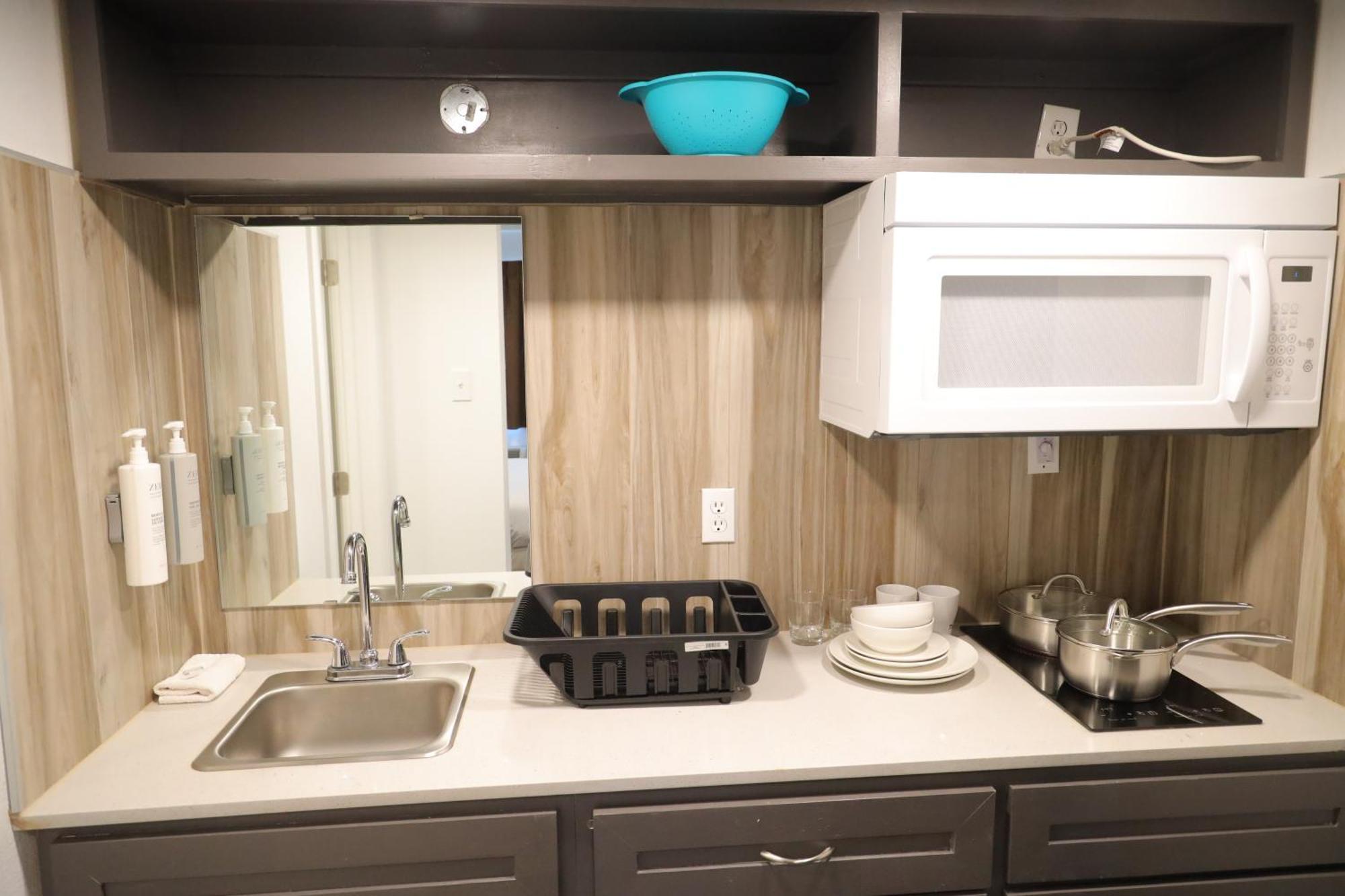 Town Place Studio Apartment Snyder Luaran gambar